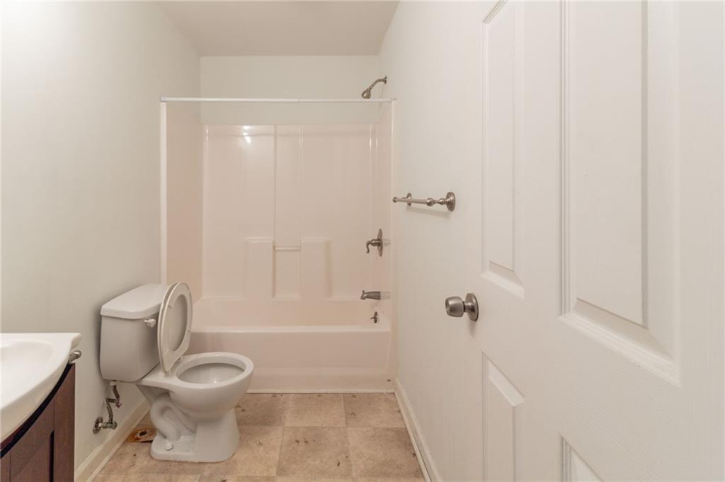6416 Vicksburg Court, Acworth, Georgia image 16