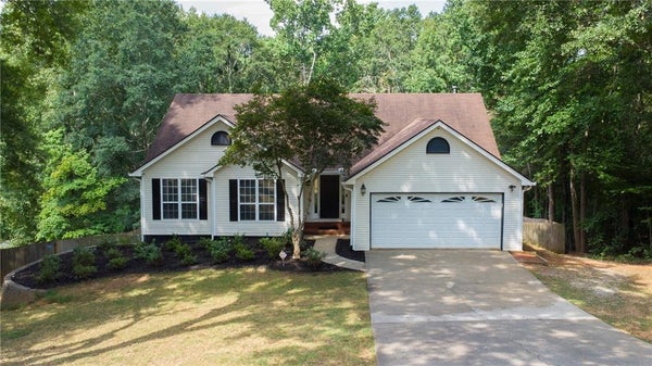 4267 RIVIERE PT, GAINESVILLE, GA 30507 - Image 21006d31430cfdf7788d8a43d9cc2064/3013725949