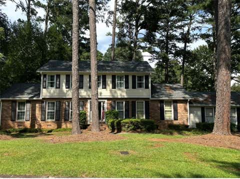 Homes For Sale - 4421 Hardwood Circle Southwest Cir<br/> Gwinnett County, Lilburn, GA 30047