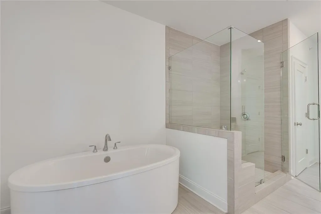 Alpharetta, Georgia 30009, United States, 4 Bedrooms Bedrooms, ,4 BathroomsBathrooms,Residential,Active,94534