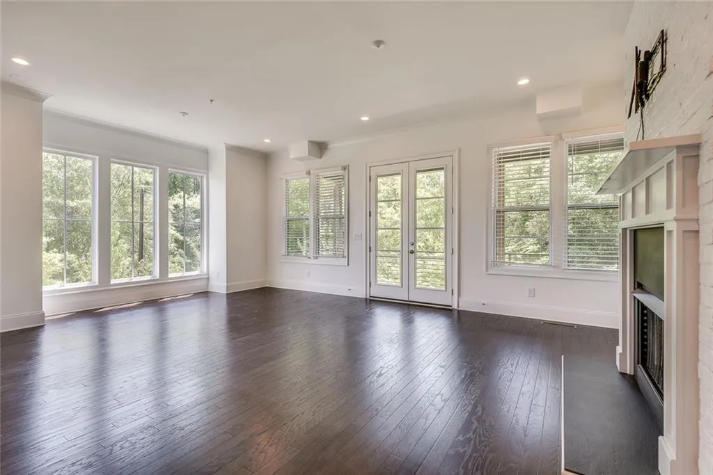 Alpharetta, Georgia 30009, United States, 4 Bedrooms Bedrooms, ,4 BathroomsBathrooms,Residential,Active,94534