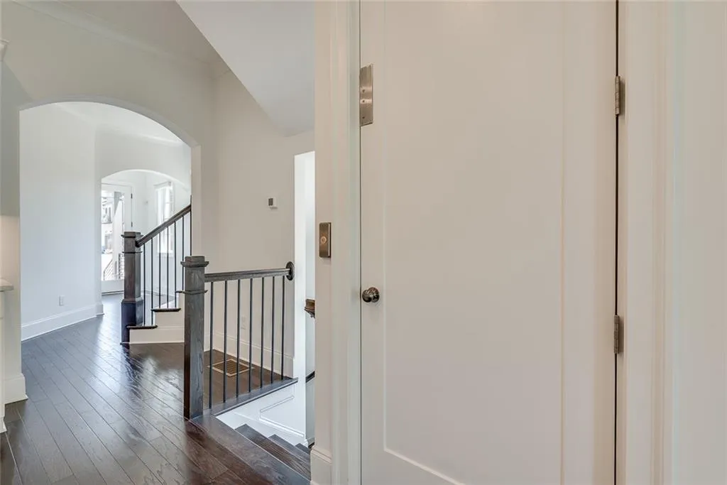 Alpharetta, Georgia 30009, United States, 4 Bedrooms Bedrooms, ,4 BathroomsBathrooms,Residential,Active,94534