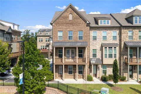 Townhouse For Sale - 3768 Duke Center Way<br/> Peachtree Corners, GA 30092