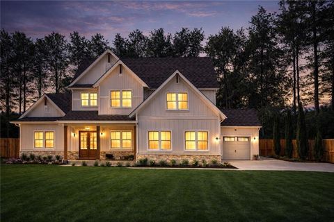 Homes For Sale - 6043 Bluewater Boulevard<br/> Gainesville, GA 30506