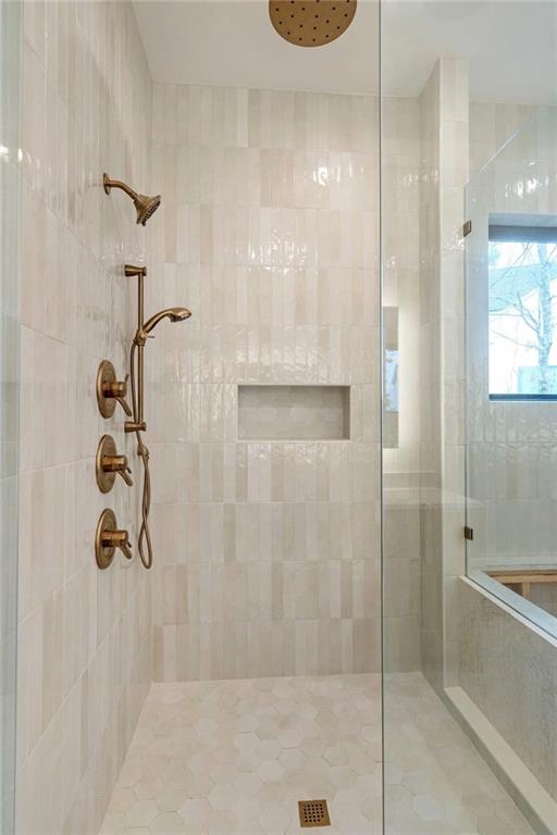 6043 Bluewater Boulevard