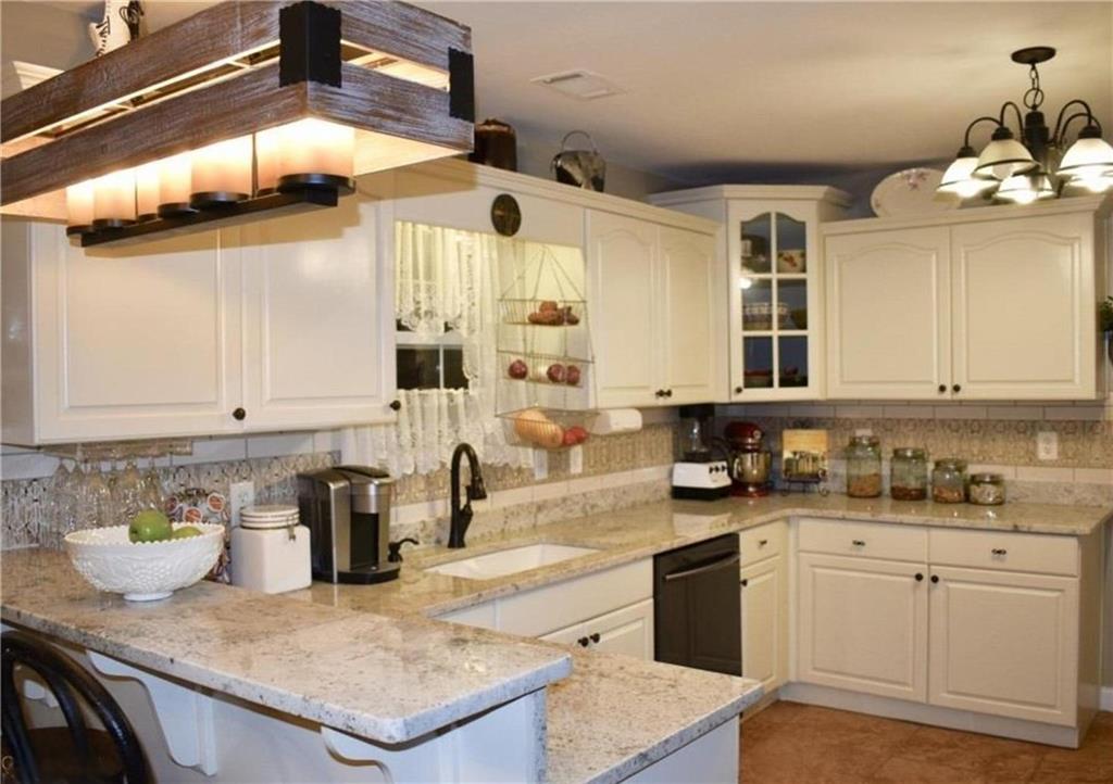 1599 Lower River Road