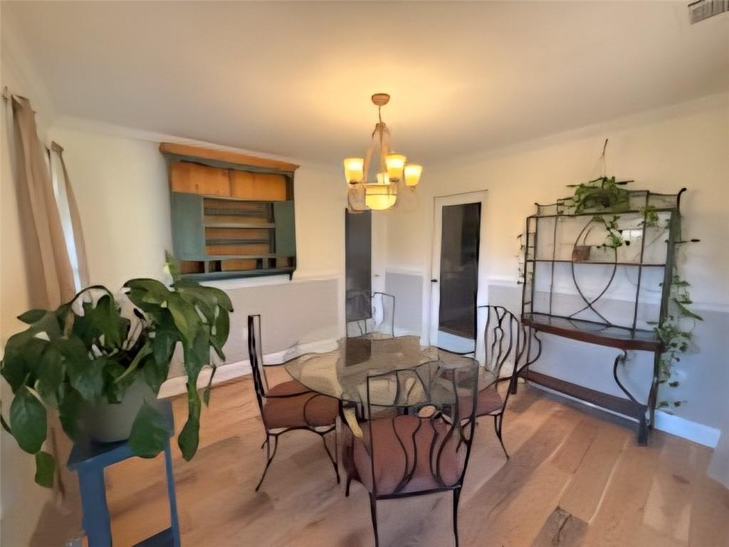 1599 Lower River Road