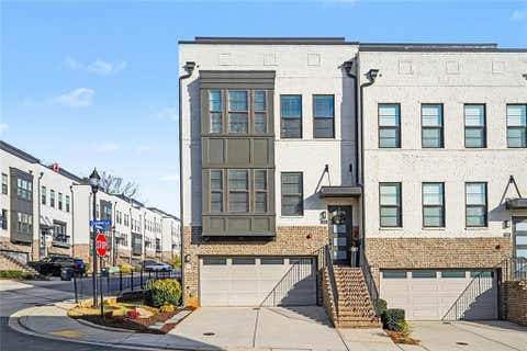 Townhouse For Sale - 2201 Croston Lane<br/> Smyrna, GA 30080