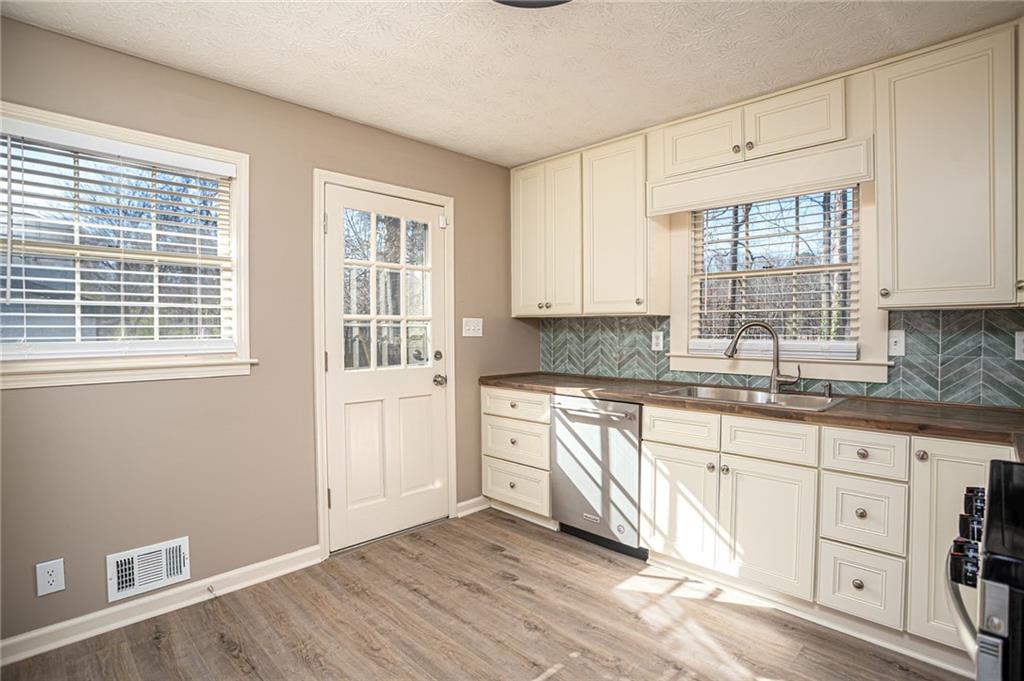 1312 La Mesa Drive, Lawrenceville, Georgia image 23