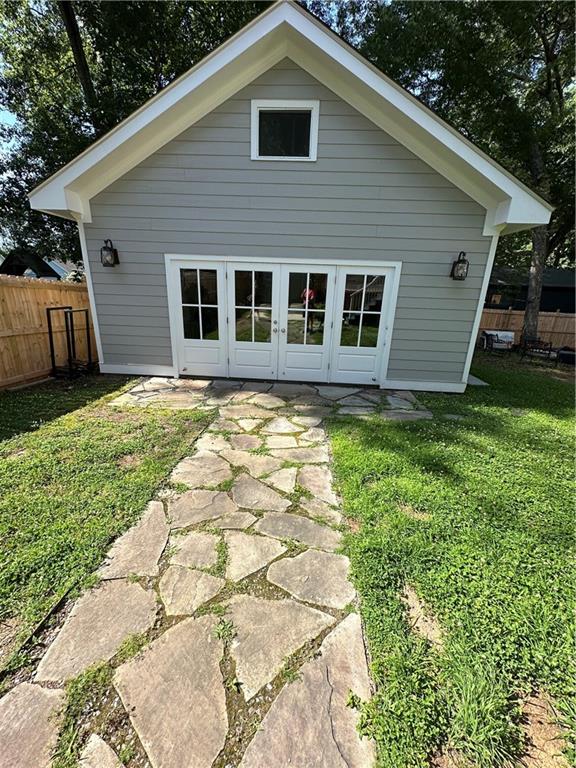 106 W Hill Street