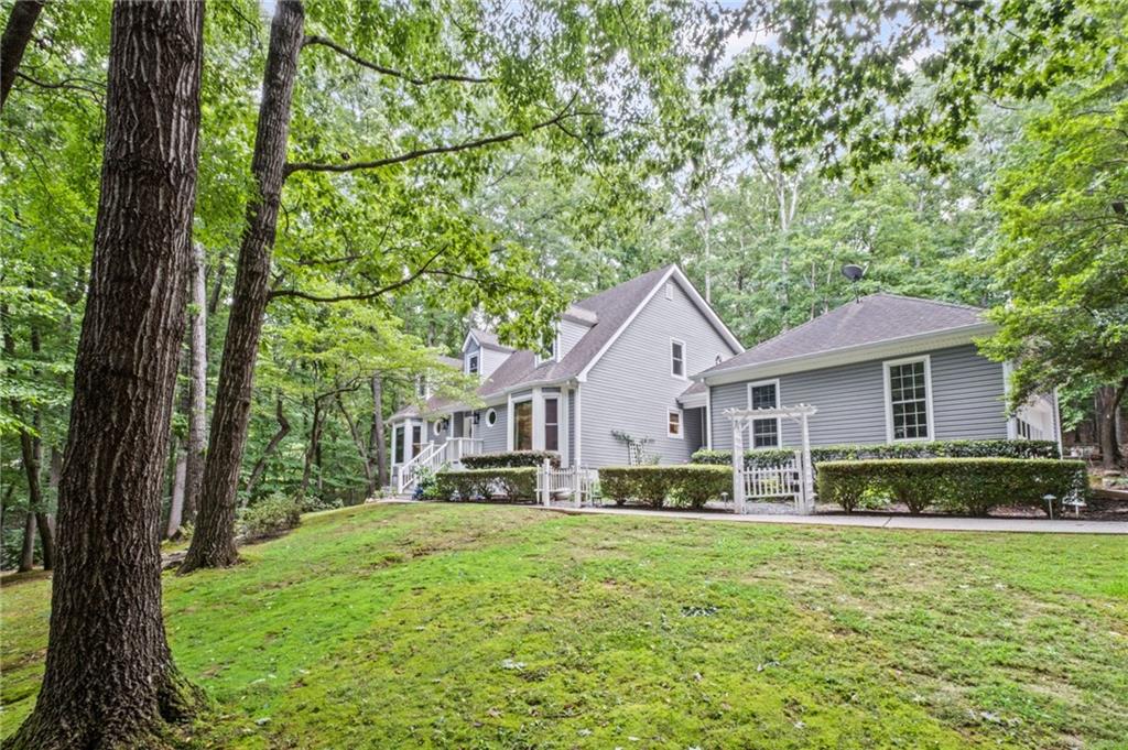 115 Leaf Lake Drive