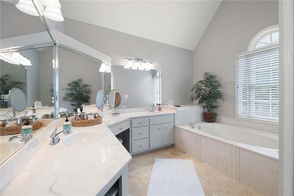 5042 Southland Drive, Woodstock, Georgia image 22