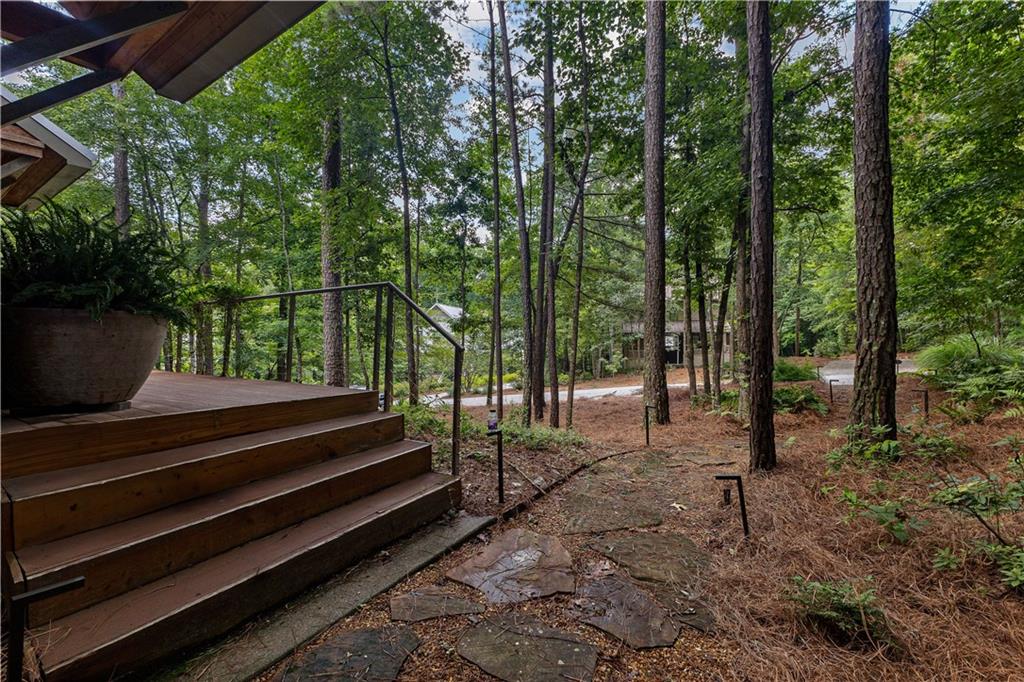 9016 Selborne Lane