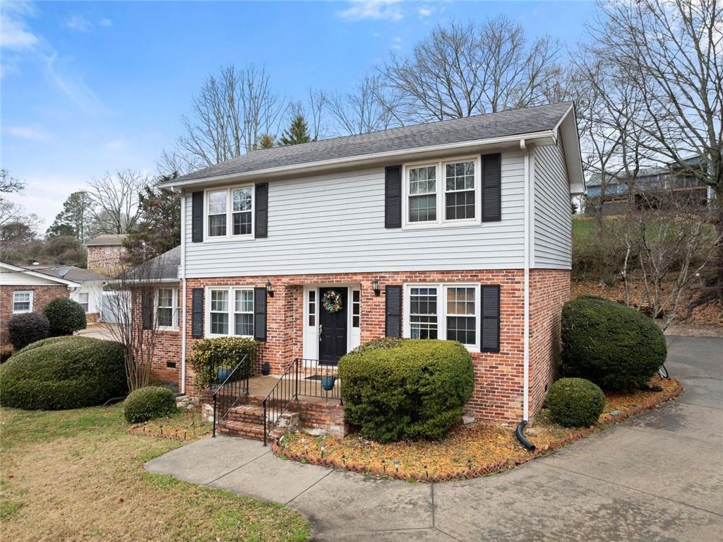 1012 Tanglewood Drive