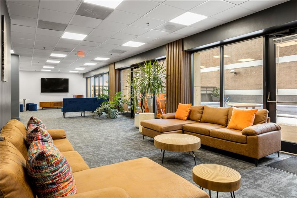 Windsor Over Peachtree - Residential