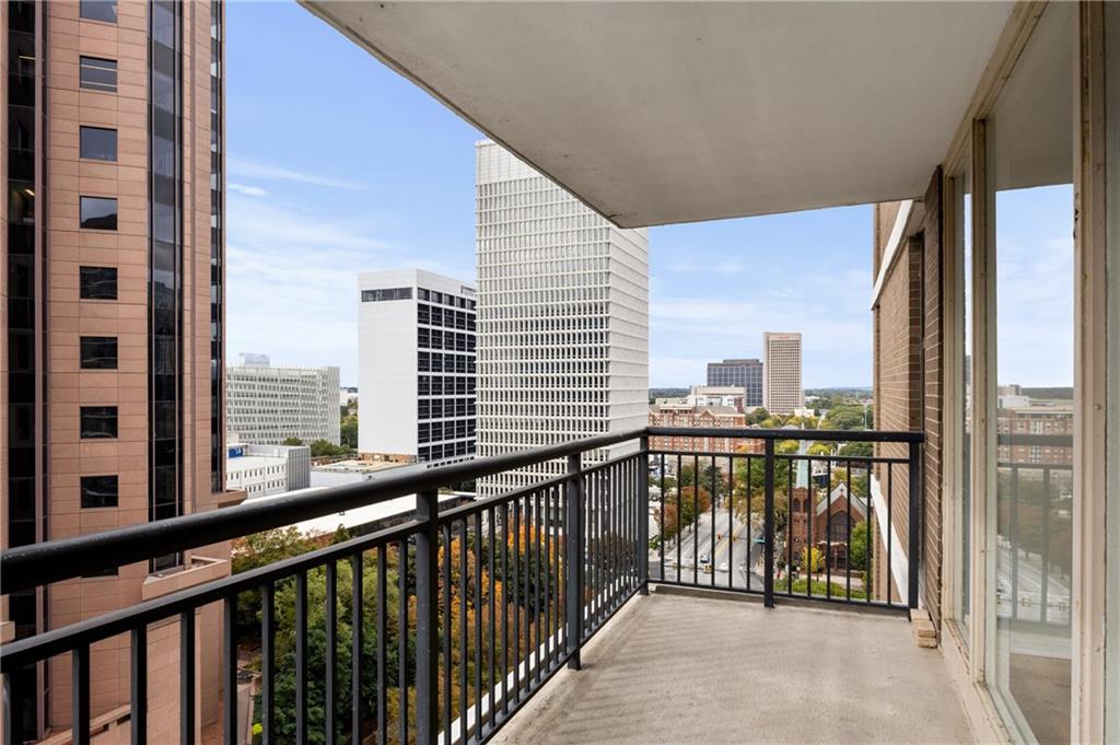 Windsor Over Peachtree - Residential