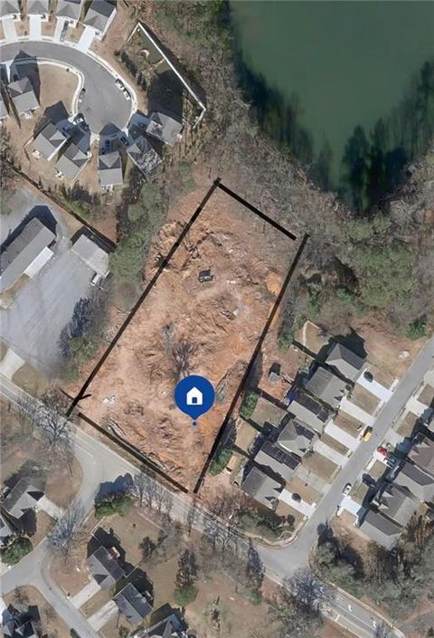 122 gloster rd Lawrenceville GA 30044