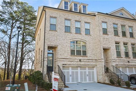 Townhouse For Sale - 7950 Laurel Creek Drive<br/> Suwanee, GA 30024