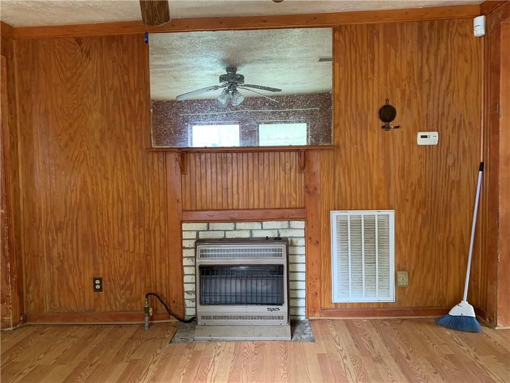 2712 Maple Road