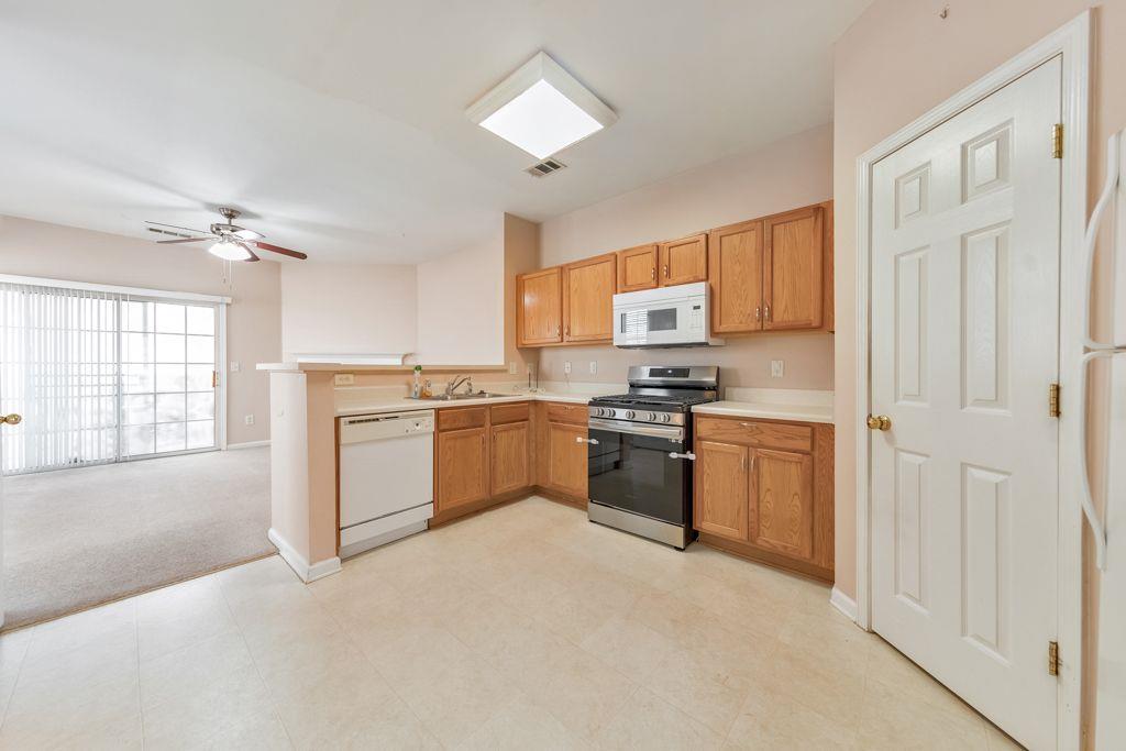 907 Redwood Drive, Norcross, Georgia image 11
