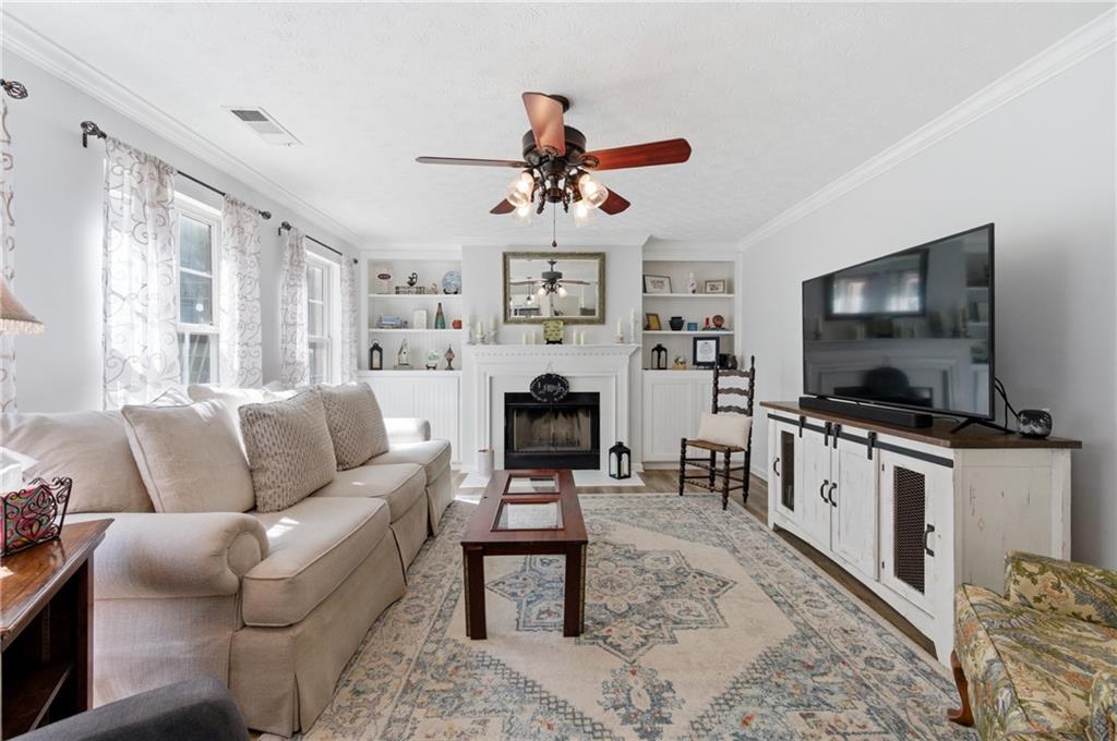 515 Lazy River Lane