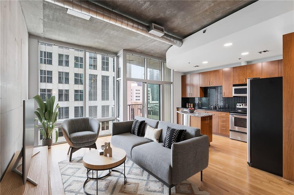 943 Peachtree Street NE 707