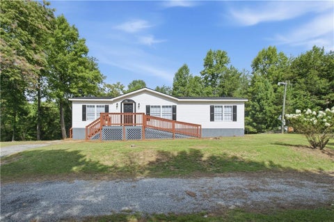Homes For Sale - 320 Durable Drive<br/> Demorest, GA 30535