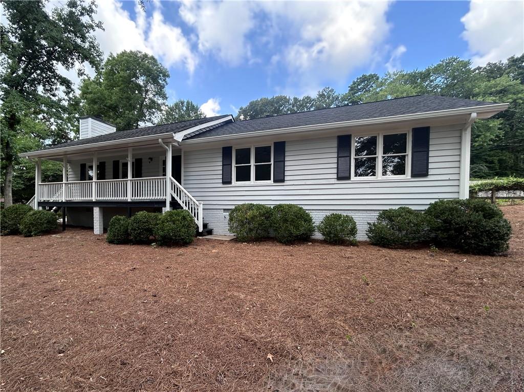 911 Hickory View Court NW