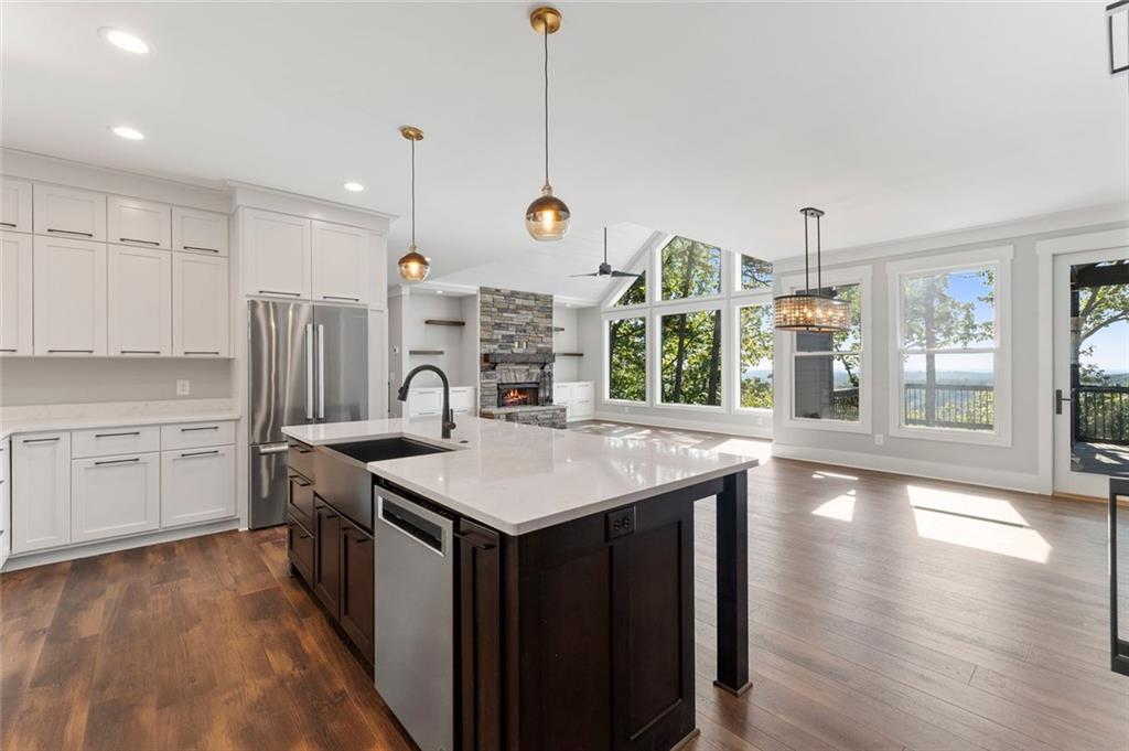 455 Highland Trail