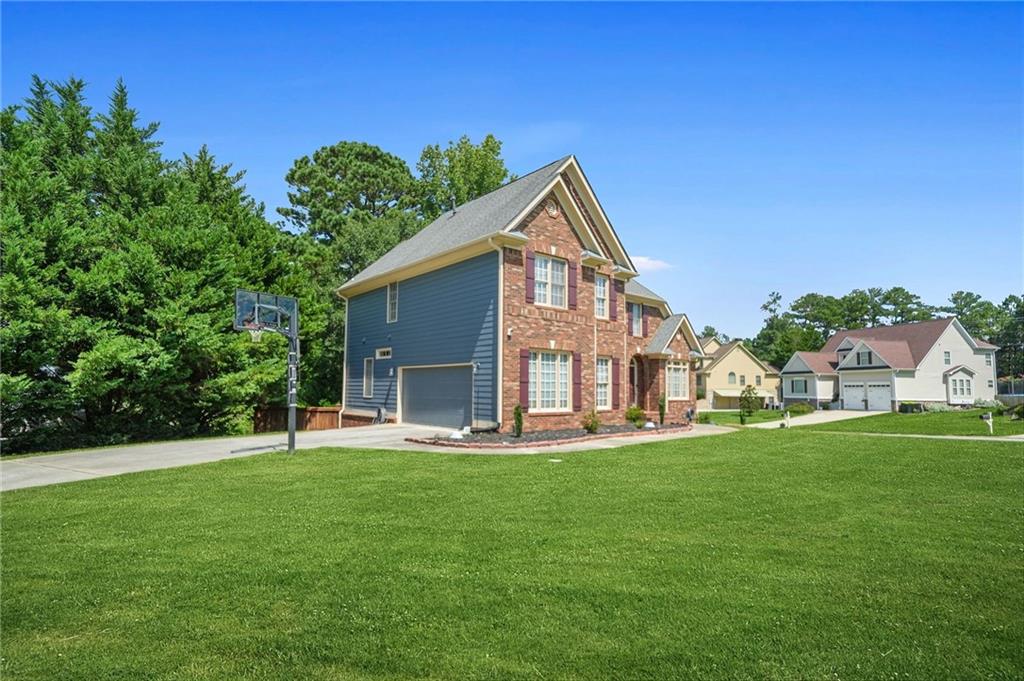 1002 Chestnut Creek Drive