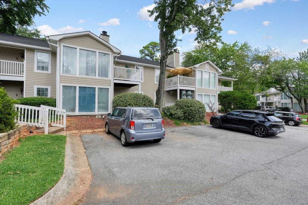 702 Augusta Drive SE