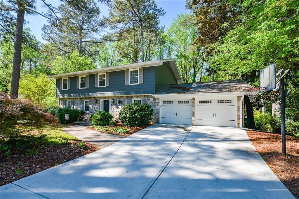 4400 Huntington Circle