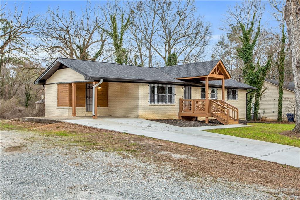 2000 FAIRBURN Road SW
