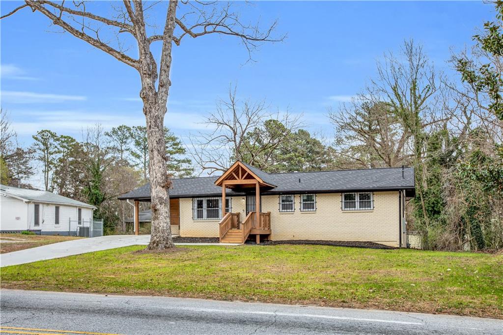 2000 FAIRBURN Road SW