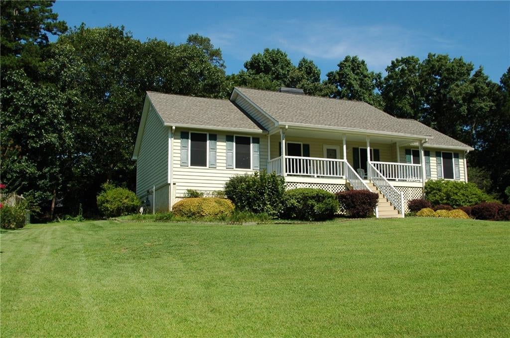 400 Lambeth Drive