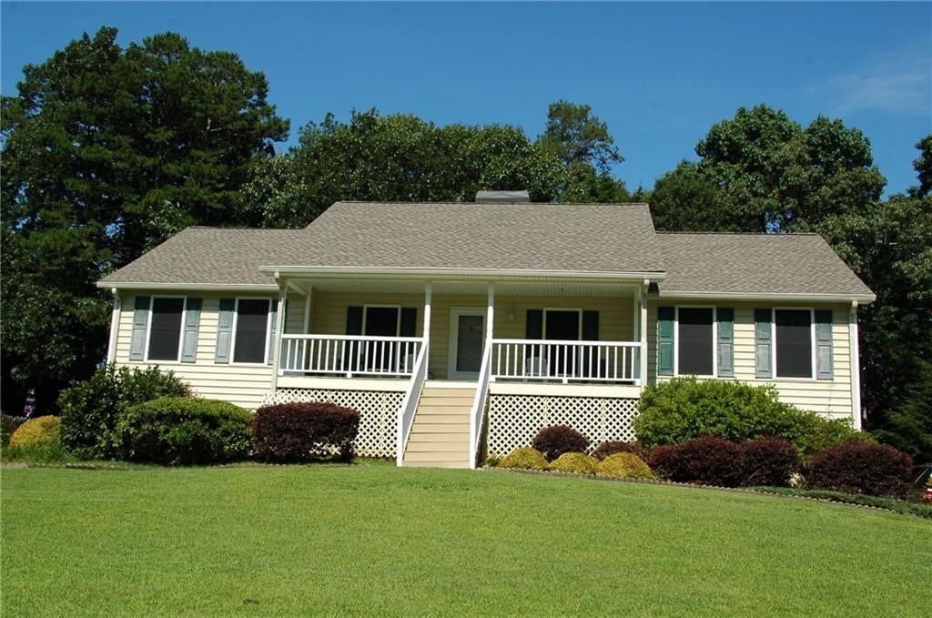 400 Lambeth Drive