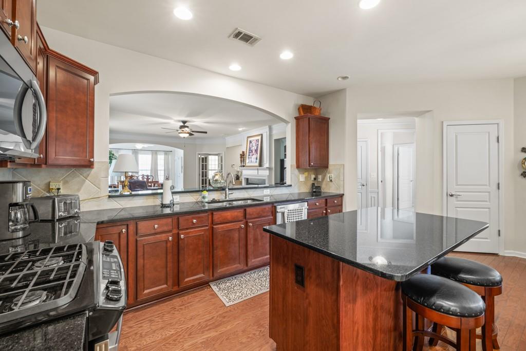 6408 Autumn Crest Lane, Hoschton, Georgia image 9