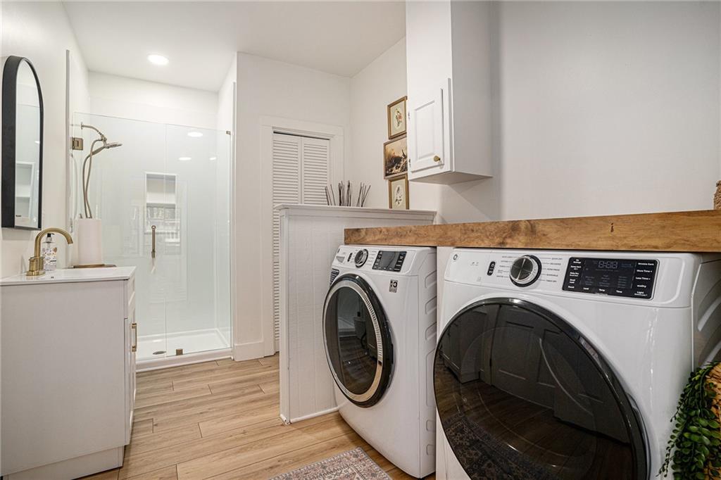 No HOA - Residential