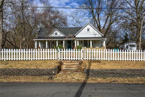 Homes For Sale - 401 Edison Street<br/> Menlo, GA 30731