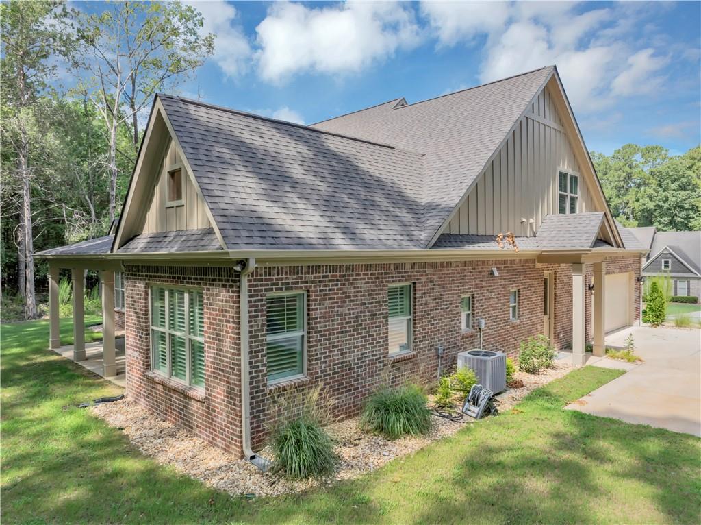 25 Mountain Crest Drive