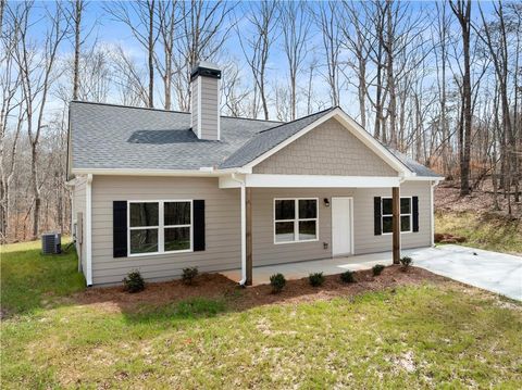 Homes For Sale - 97 Hawks Ridge Ct<br/> Cleveland, GA 30528