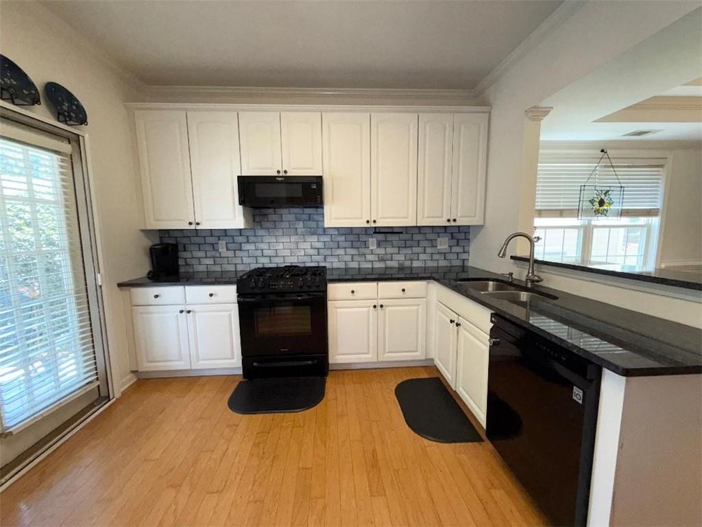 2075 Pine Tree Drive E1