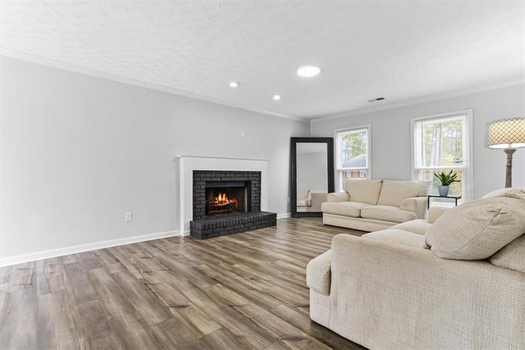 1646 Desford Court SW