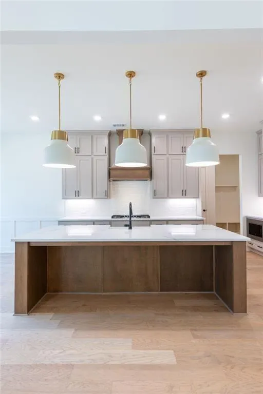 Gainesville, Georgia 30506, United States, 5 Bedrooms Bedrooms, ,5 BathroomsBathrooms,Residential,Active,214373