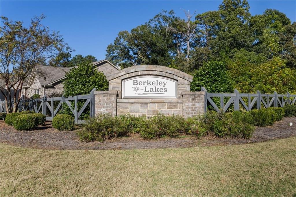 Berkeley Lakes - Residential