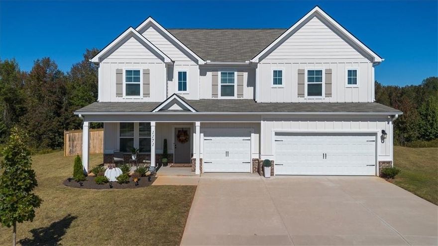 Luxury meets lifestyle in this like-new 5 Bedroom retreat! Tucked away in a quiet cul-de-sac on nearly 2 acres, this home delivers modern elegance, natural light, and an open floor plan that lives as beautifully as it entertains. The main level highlights include a coffered-ceiling dining room, executive trim package, and a versatile 5th bedroom for guests or a home office. The chef’s kitchen features quartz countertops, Samsung Bespoke appliances, and an oversized island overlooking the family room. Upstairs, a spacious loft adds flexibility, and the expansive primary suite offers a sitting area plus a spa-inspired ensuite with stone-core flooring, soaking tub, and walk-in shower. Every inch of this home exudes quality, space, and sophistication. Don’t just dream it—live it. Schedule your private tour today and experience the comfort, elegance, and space this home offers.