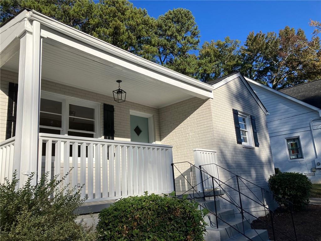 411 Greencove Lane SE