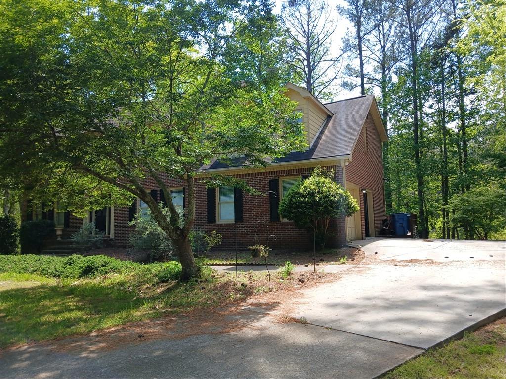 921 Eagle Crossing Drive, Lawrenceville, Georgia image 1