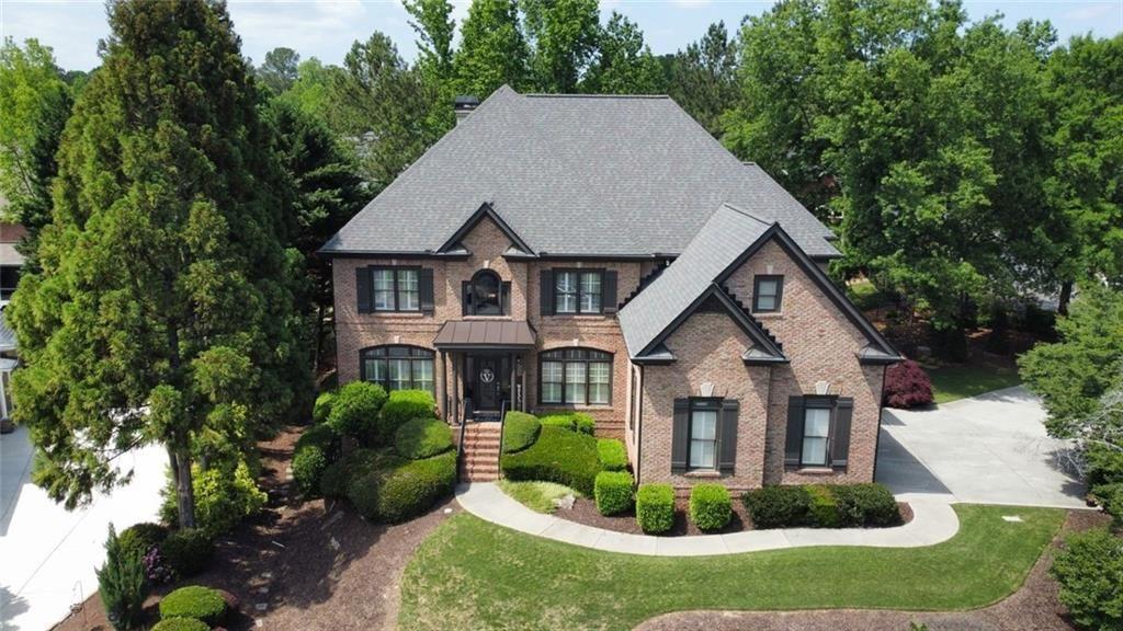 465 Majestic Cove Drive