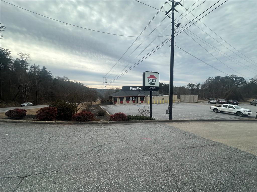 1352 S Chestatee Street